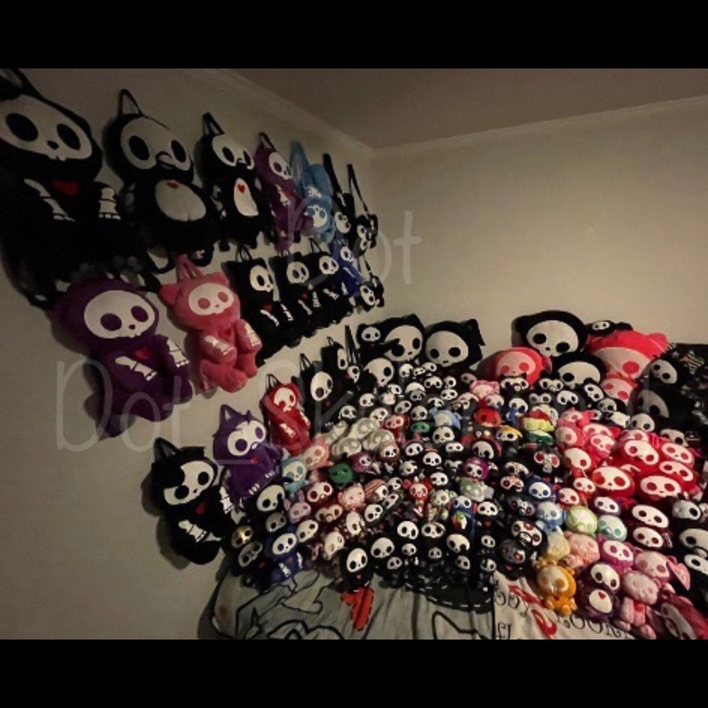Skelanimals Collection/ISO post